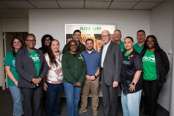 AFSCME Local 3090 members with AFSCME President Lee Saunders