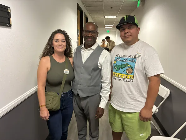 AFSCME Local 1895 Members with Lawndale Mayor Robert Pullen-Miles